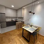 Acros Apartmán *