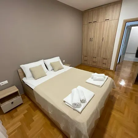 Acros * Τρέμπινιε