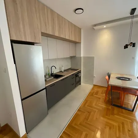 Apartment Acros