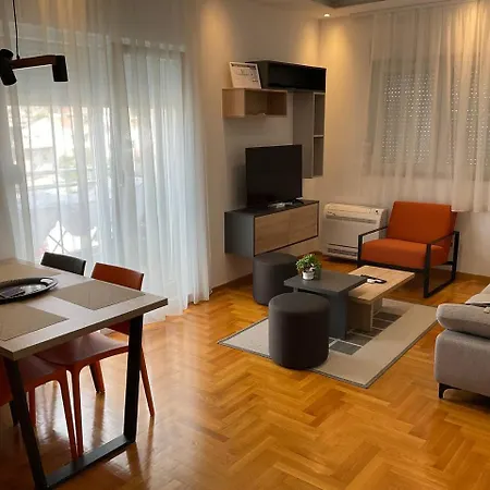 Acros Apartment *