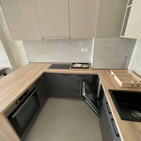 Acros Apartment *