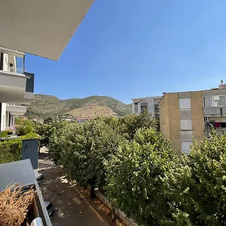 Acros Διαμέρισμα Τρέμπινιε